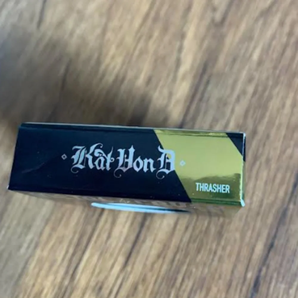 🆕 KVD Metal Eyeshadow